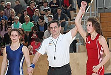 Laura Hinsche besiegt Isabel Jaugsch und erkämpft die Bronzemedaille.