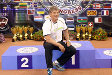 Ulrich Vetter stellte bei der Europameisterschaft im Karftsport in seiner Disziplin Bankdrücken einen neuen Weltrekord auf.