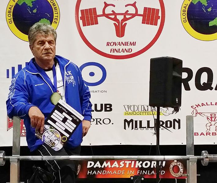 Bei dem EM in Finnland bewältige Ulrich Vetter 185kg in seiner Klasse im Bankdrücken und wurde erneut Europameister.