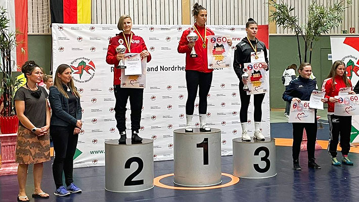 Die Luckenwalderin Lara Flachs erkämpft sich in fünf Kämpfen den Vizetitel bei der Deutschen Meisterschaft. 