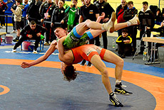 Der Luckenwalder Sportschüler Luca Schmal, der herausragende Greco-Kämpfer des RV Lübtheen, überzeugte bei der Mitteldeutschen Meisterschaft in der Klasse bis 71 kg mit beeindruckenden technischen Fähigkeiten.