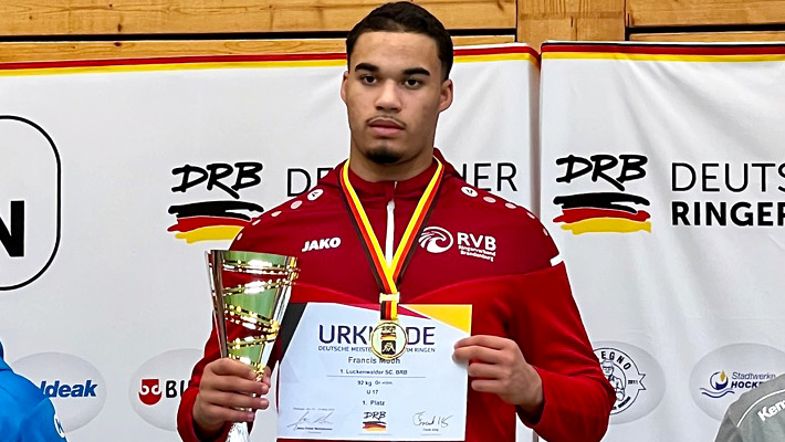Francis Muoh, der ursprünglich aus Nürnberg stammt und in Luckenwalde als Sportlerschüler trainiert, sichert sich in Reilingen den Titel des Deutschen Meisters im griechisch-römischen Stil.