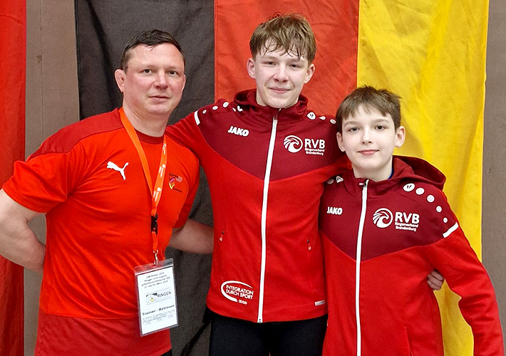 Unser Team aus Luckenwalde bei den Deutschen Meisterschaften in Witten, bestehend aus Trainer Sebastian Möser sowie den Athleten Arthur Kinas und Marlon Rüdiger.